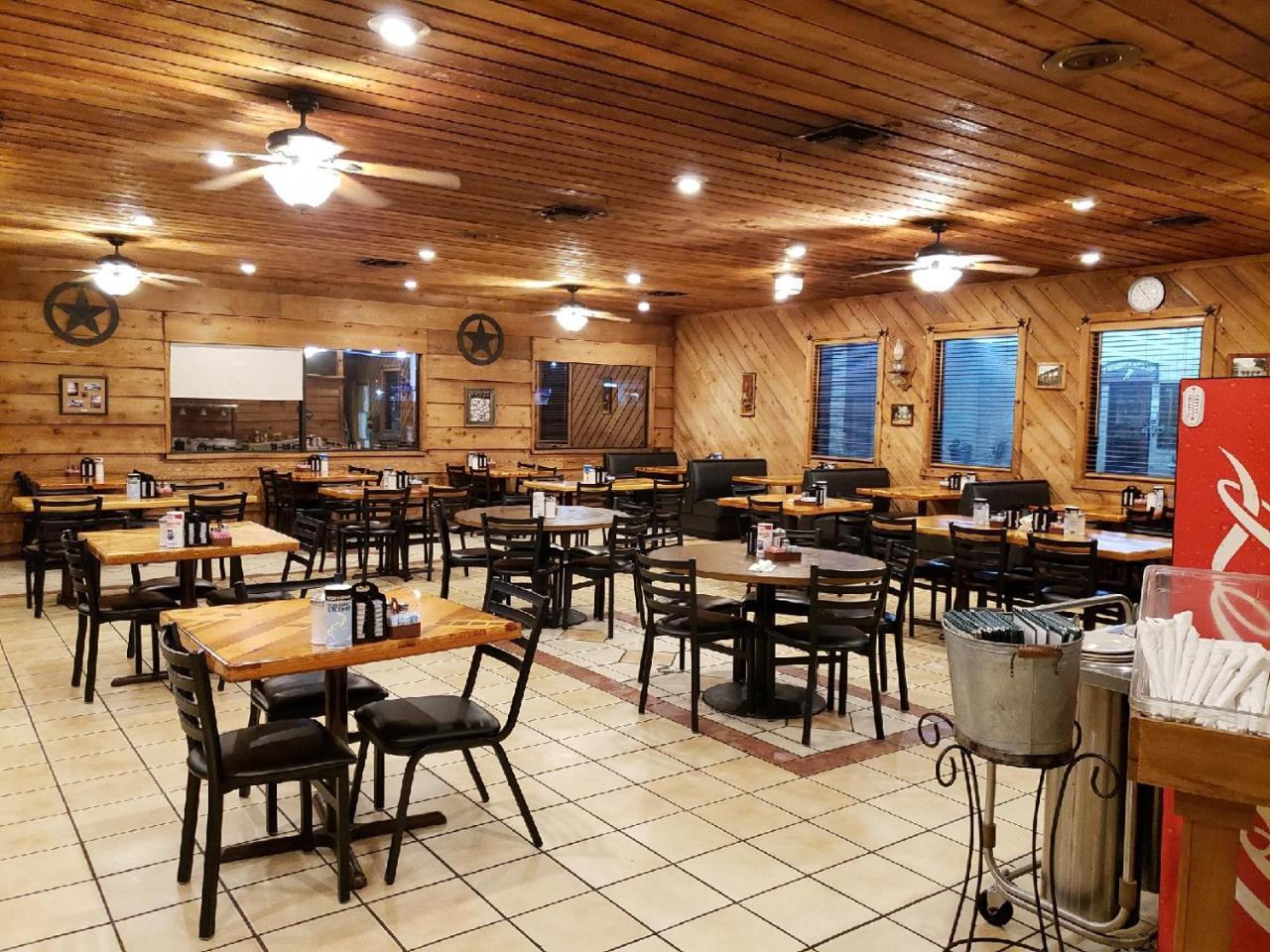 The Inn At Mexia Екстер'єр фото